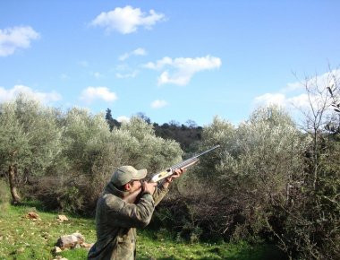 Περιορισμός των δικαιώματα των κυνηγών από τη ΕΕ- Εντονη η αντίδραση του Ν.Μαριά (βίντεο)